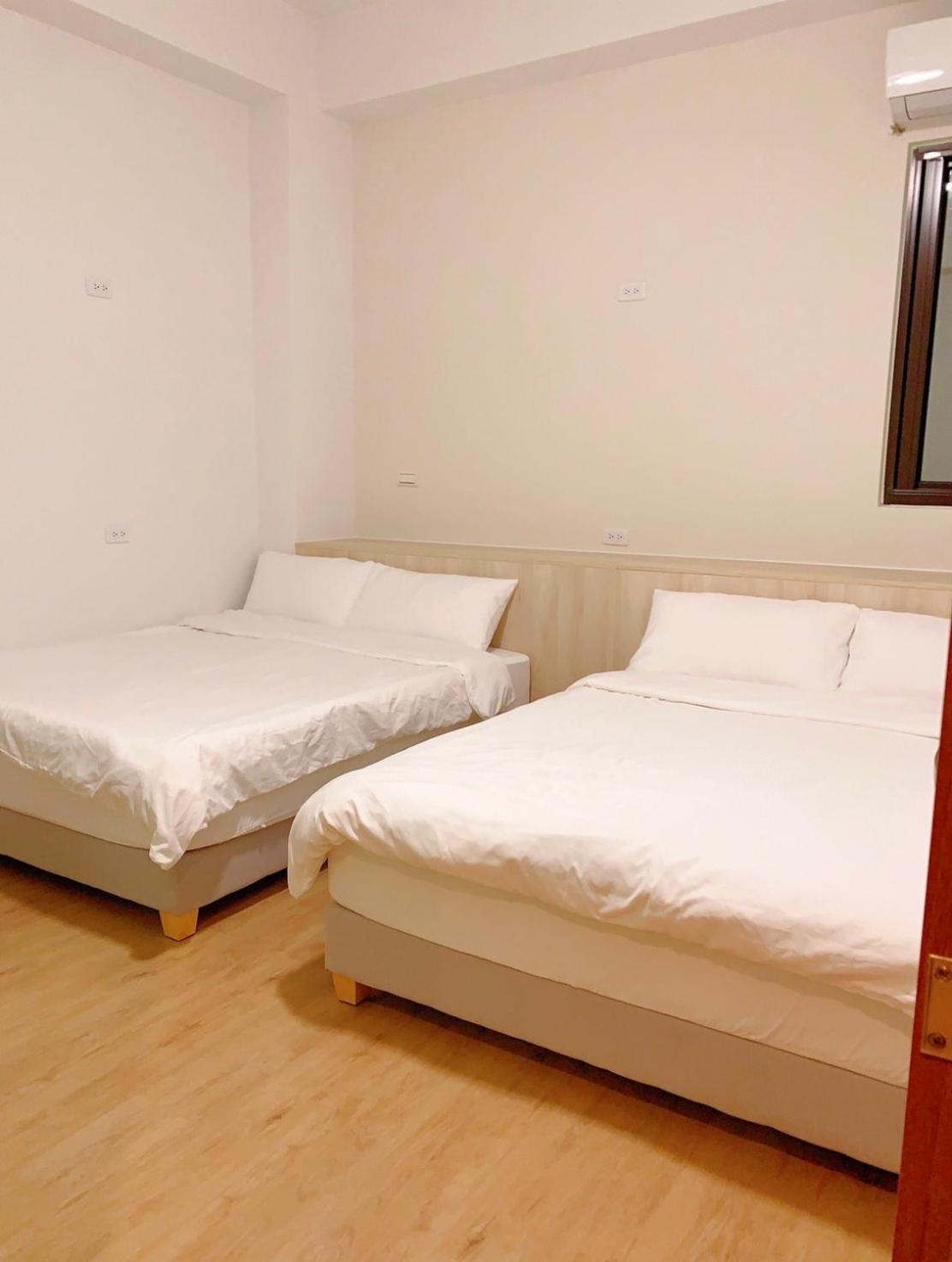 Travelers Hostel Манонг Екстериор снимка