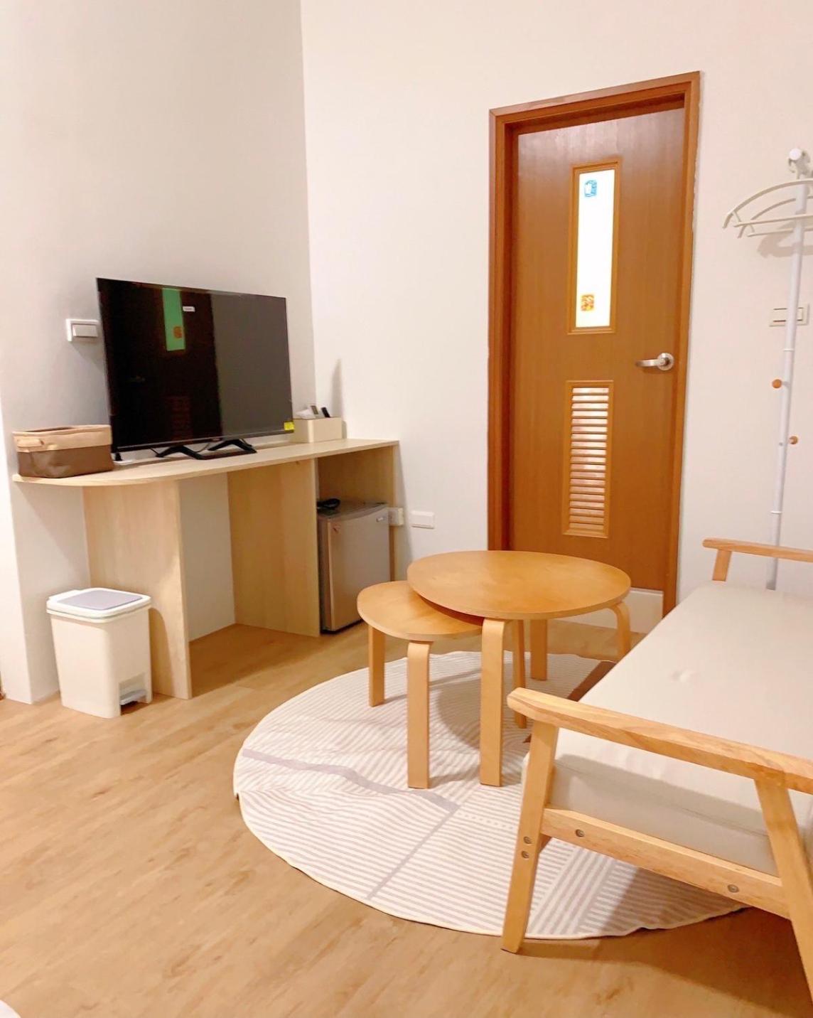 Travelers Hostel Манонг Екстериор снимка