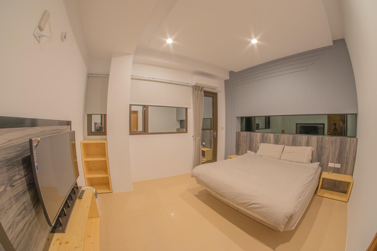 Travelers Hostel Манонг Екстериор снимка